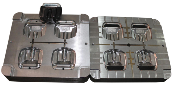 深圳塑膠（jiāo）模具廠工程管理如何降（jiàng）低模具綜（zōng）合成（chéng）本