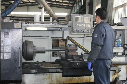 注塑模具製造滑塊彎銷式側向分型抽（chōu）芯機構